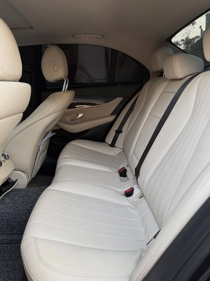 E200